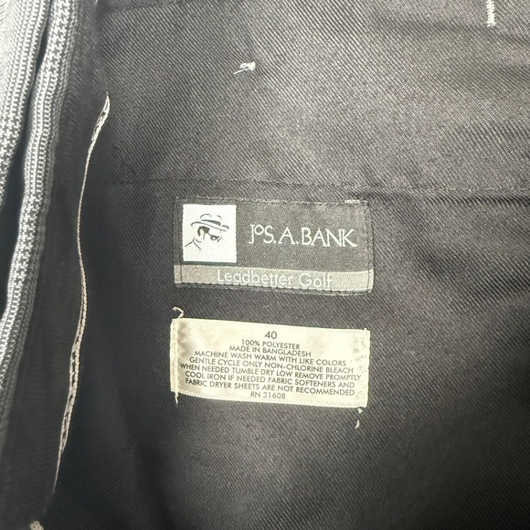 Jos A Bank Mens Double Pleated Adjustable Waist Golf Shorts Size Plaid Polyester - Picture 3 of 7